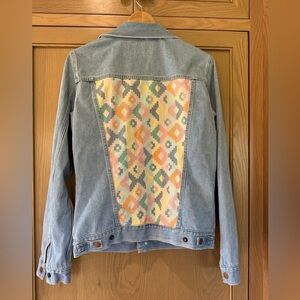 NWOT Wrangler Jean Jacket Vintage Inspired Retro Geometric Back Southwestern MD